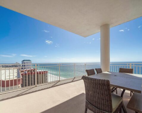 Three-Bedroom Condo with Oceanfront Balcony